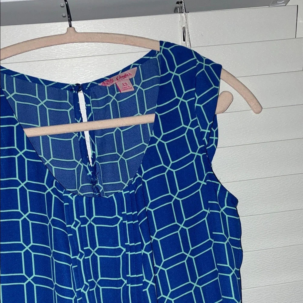 Candie's Blue and Teal Geometric Blouse - Picture 4 of 7